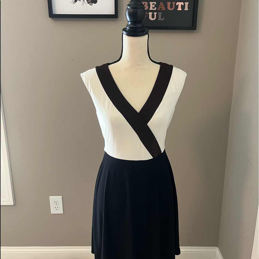 Adrianna Papell Dress size 8 Petite